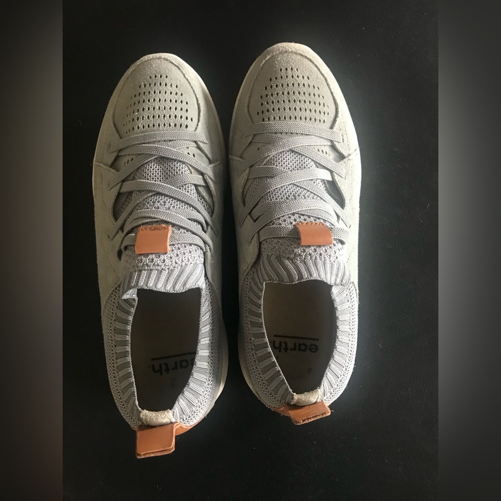Women’s Gray and Tan Sneakers